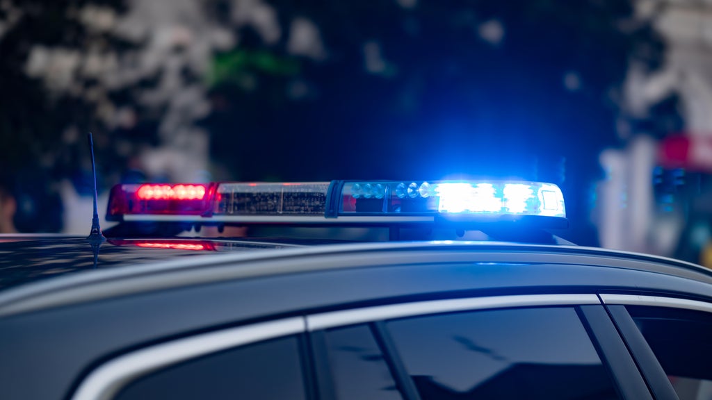 Shelter-in-place issued in Burnsville after shooting injures 1 — WCCO / CBS Minnesota, Minnetonka Community news