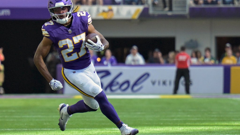 Vikings return RB Jordan Mason from injured reserve after broken thumb kept him out last 4 games — WCCO / CBS Minnesota, Minnetonka Sports news