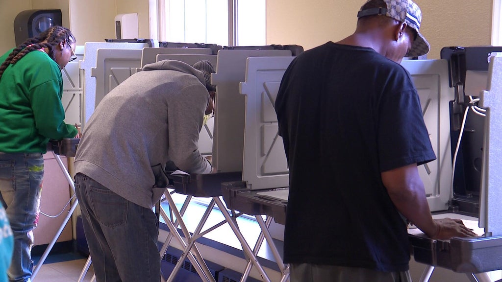 Catholic Charities helps Minnesota's unhoused vote ahead of midterms — WCCO / CBS Minnesota, Minnetonka Sports news