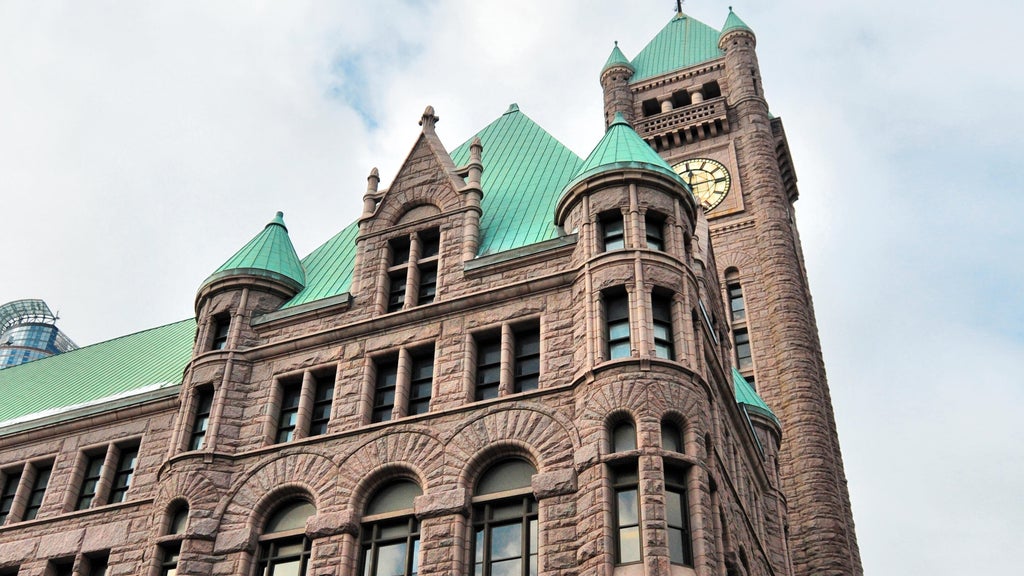 Minneapolis council votes 9-4 to eliminate safety office; Mayor Frey meeting with council members — Minnetonka Government news