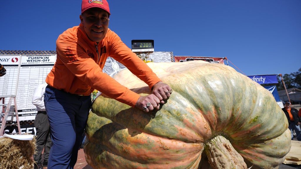 Anoka County pumpkin grower wins California title for 5th time in 7 years — WCCO / CBS Minnesota, Minnetonka Arts news