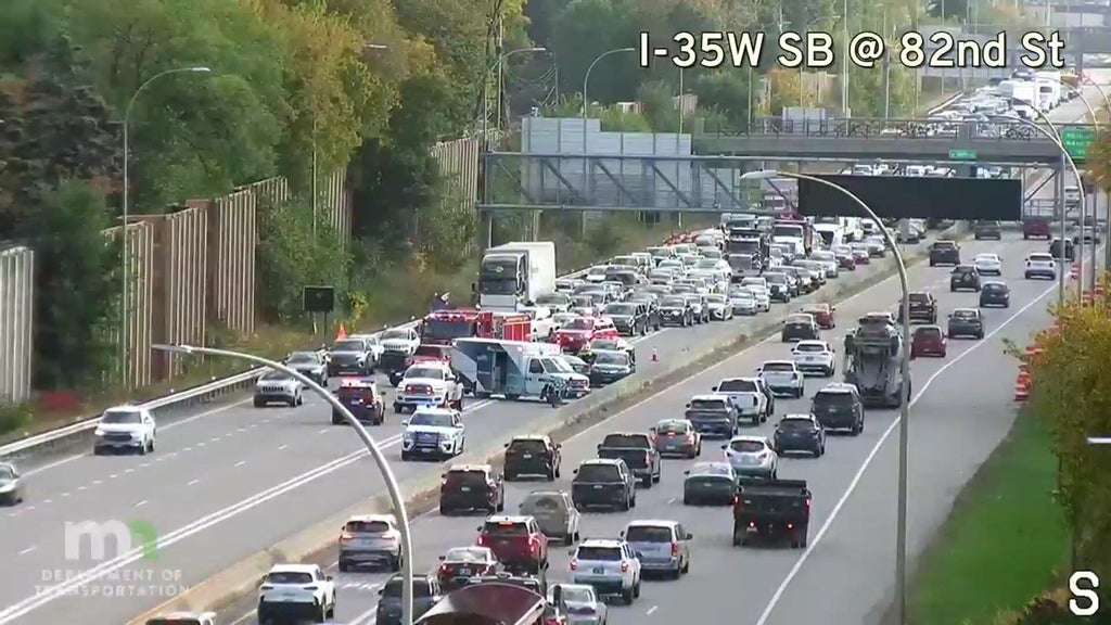 3 drivers injured in crash on Interstate 35W in Bloomington, state patrol says — WCCO / CBS Minnesota, Minnetonka Health news