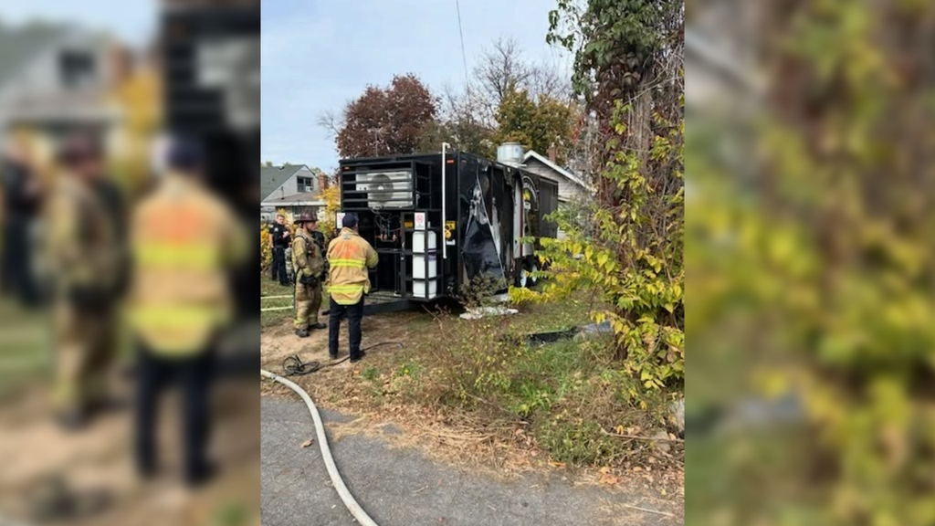 3 adults hospitalized after fire at food truck on St. Paul's east side — WCCO / CBS Minnesota, Minnetonka Dining news