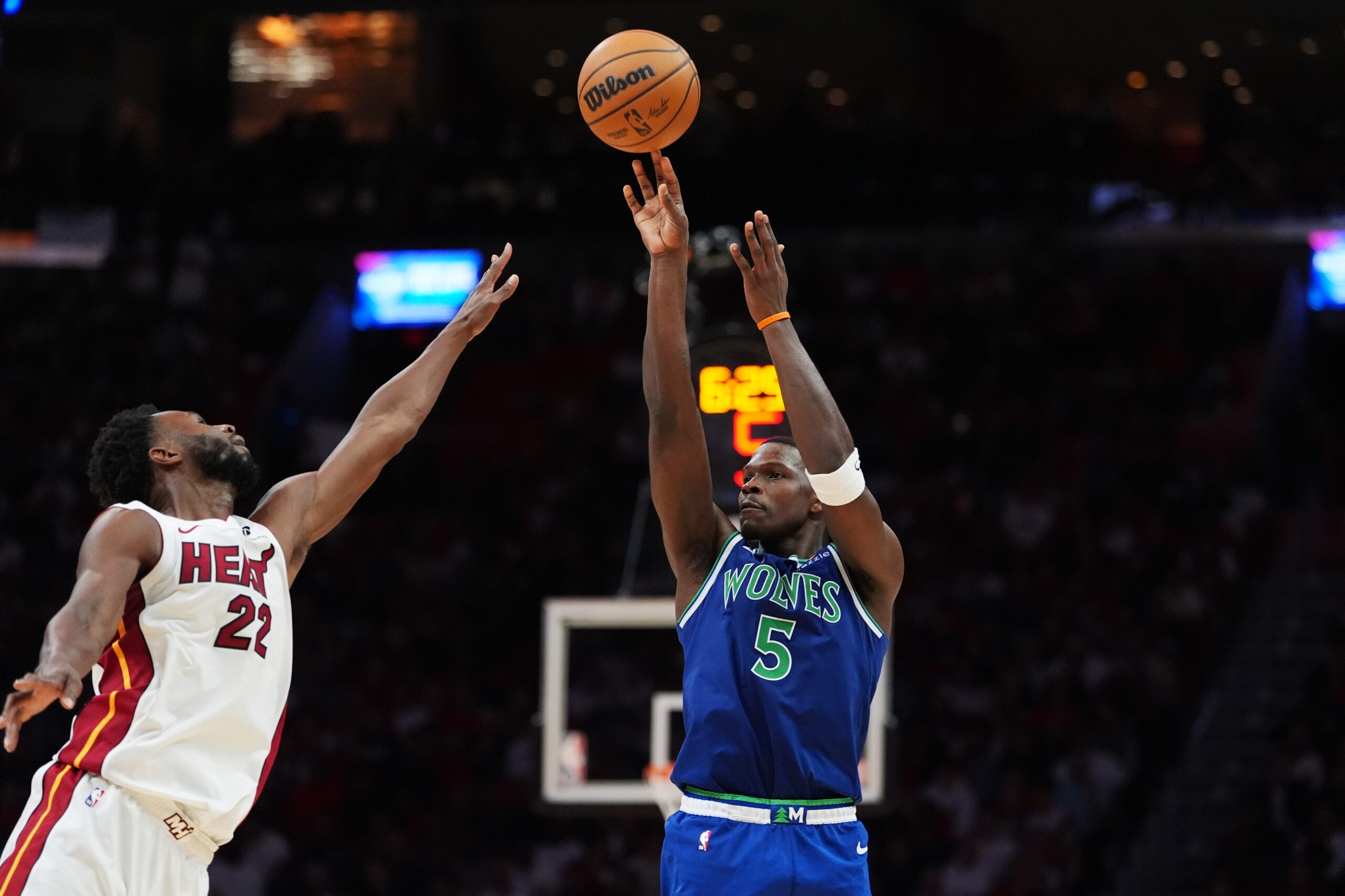 Anthony Edwards scores 45, Wolves roll past Heat 131-106 to spoil Giannis’ opener — KSTP 5, Minnetonka Business news