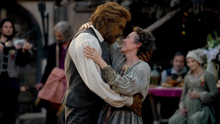 Oscar winner Olivia Colman, Emmy winner Alexander Skarsgård preview unconventional romance 'Wicker' — KARE 11 Entertainment, Minnetonka Arts news