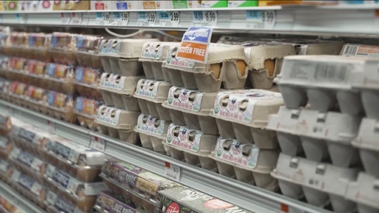 Bad vibes or big warning? The disconnect between consumer sentiment and actual spending keeps growing — KARE 11 Local, Minnetonka Community news