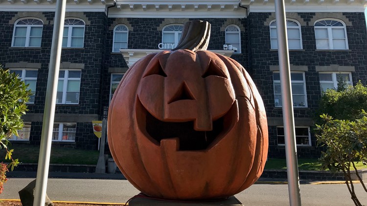 Reports: 'Halloweentown 5' in the works at Disney — KARE 11 Entertainment, Minnetonka Business news