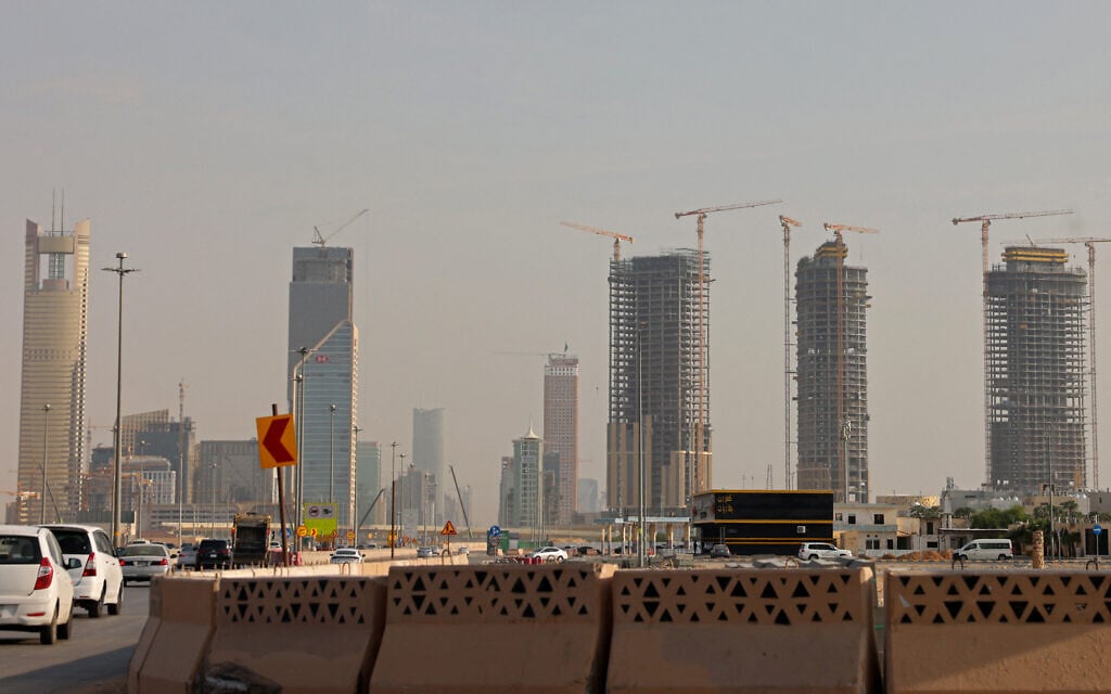 US airlines warned to exercise caution in Saudi airspace after 2nd deadly airport attack — Times of Israel, Minnetonka Technology news