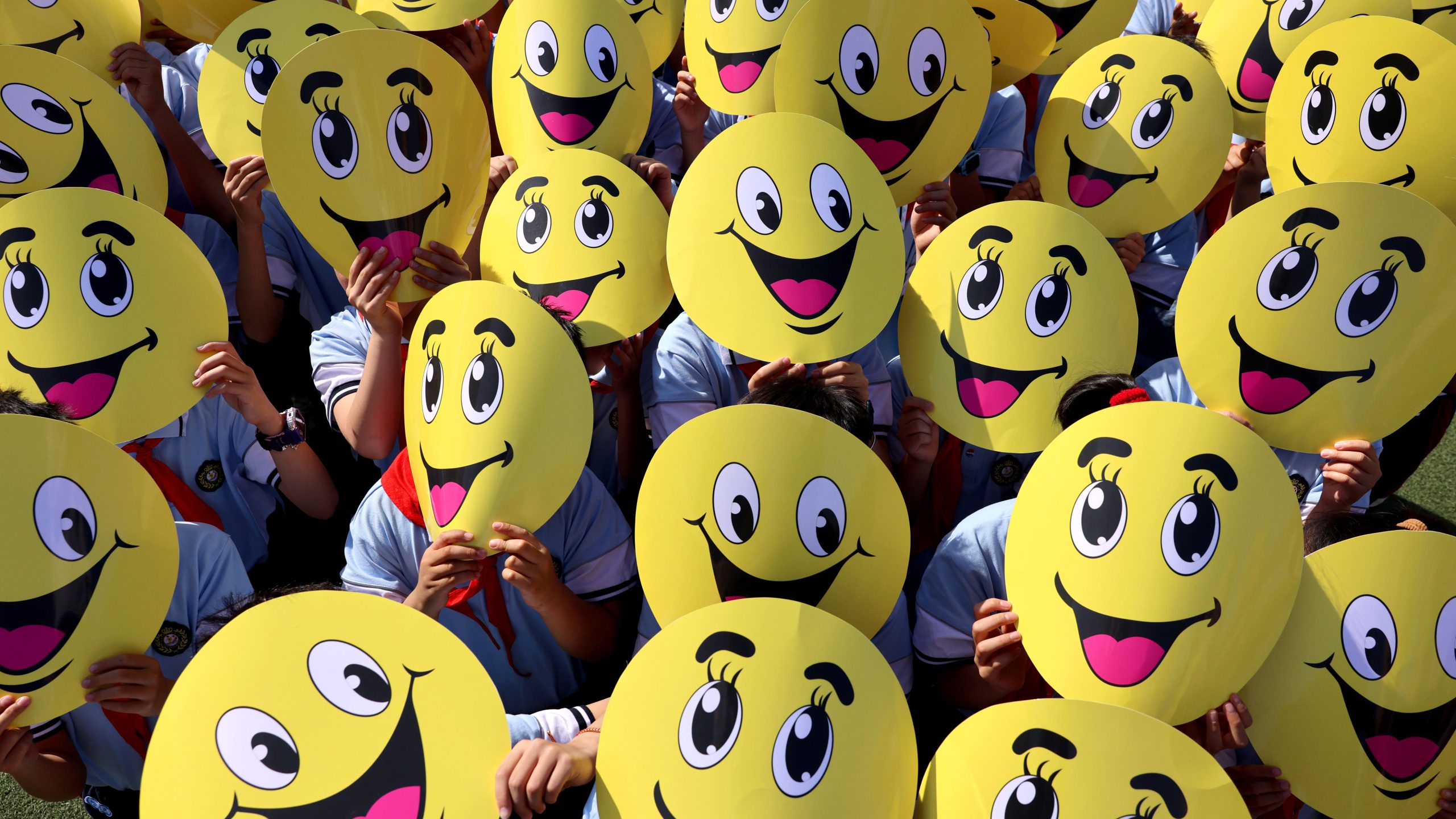 Want to improve your mood and your health? Smile more often, experts suggest — FOX 9, Minnetonka Health news