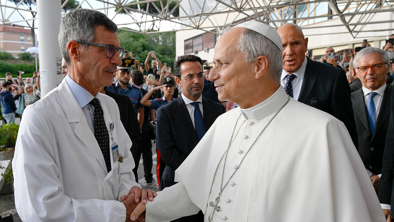 Pope Leo returns to Vatican, four days after lung cancer surgery — FOX 9, Minnetonka Health news